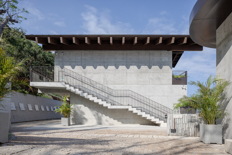 Centro de Arte Paul Chiang / Behet Bondzio Lin Architekten - Fotografía exterior, Balcón
