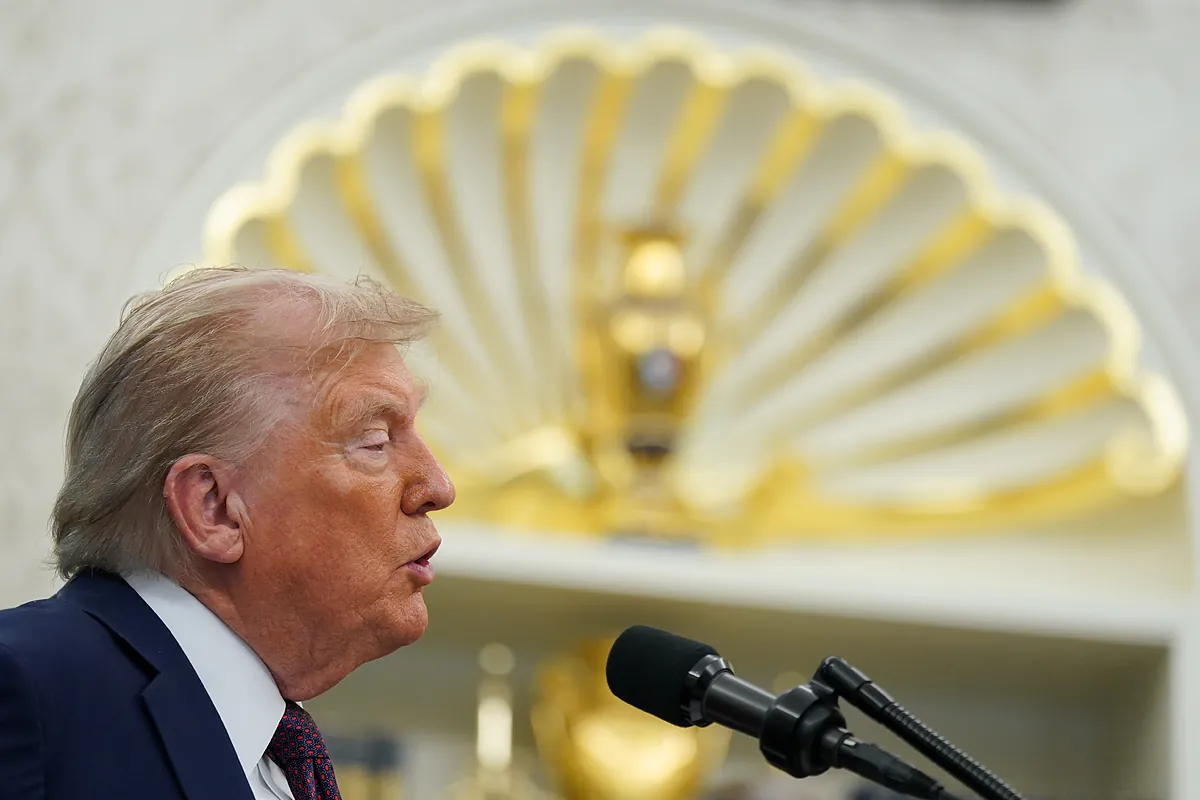 Trump asegura haber matado a "11 terroristas" en un ataque en aguas internacionales a un "barco cargado de drogas que había salido de Venezuela" - El Mundo