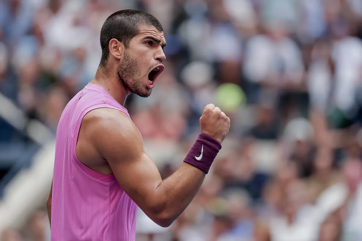 Carlos Alcaraz niega la inmortalidad a Novak Djokovic y jugará su segunda final del US Open - El Mundo