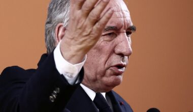 El futuro de Bayrou y Francia, en manos de la Asamblea: ¿qué pasará mañana?
