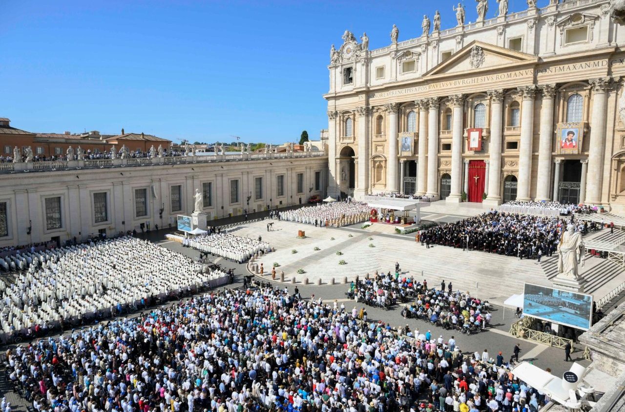 El Papa: Frassati y Acutis son una invitación a no malgastar la vida