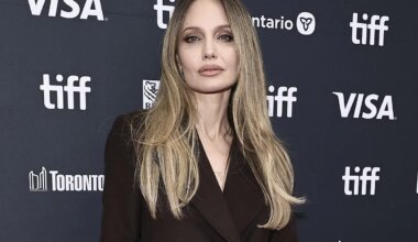 Angelina Jolie rompe a llorar en la presentación de 'Couture' recordando a su madre: "La gente solo le preguntaba por el cáncer" - El Mundo
