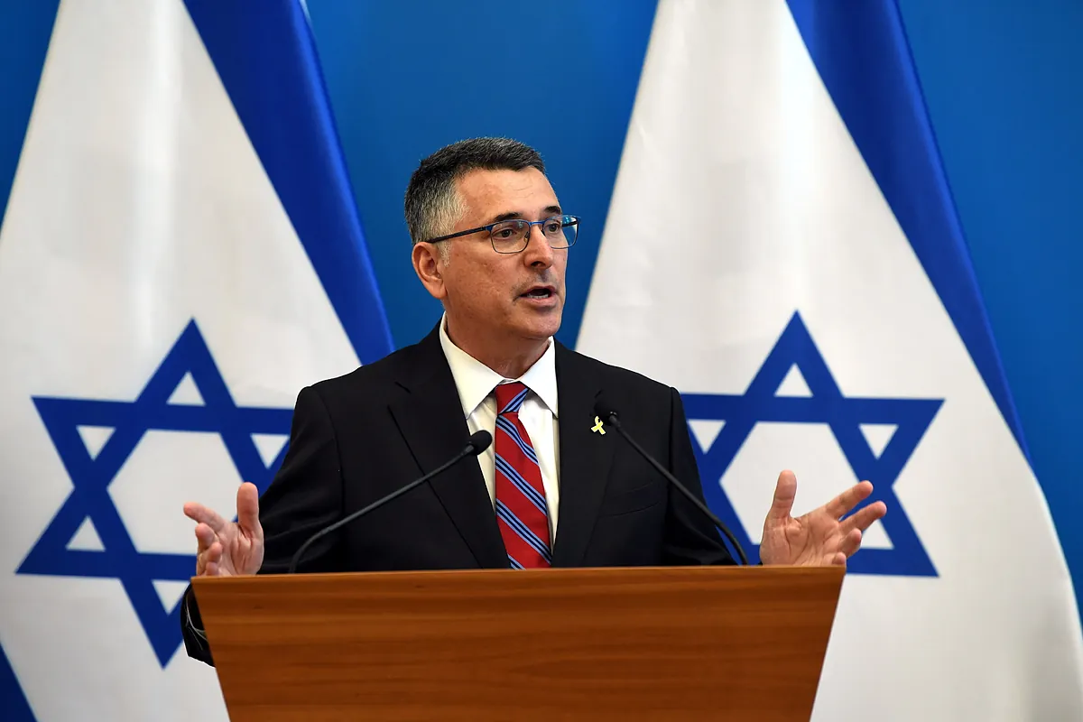 Equilibrios de PP y Vox para no enredarse con Israel: la distancia de Feijóo a Ayuso y explicar la Inquisición "a nuestros amigos israelíes" - El Mundo