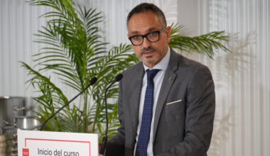 El alcalde recibe a Ayuso en el Centro Integrado de Formación Profesional Simone Ortega de Móstoles, para dar inicio al curso escolar 2025-2026