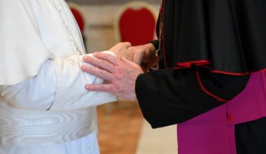 Papa recibe a 192 obispos recien nombrados que realizan curso en el Vaticano