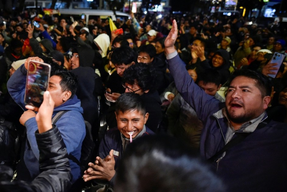 "Felices" y "orgullosos", los bolivianos festejan el pase al repechaje del Mundial