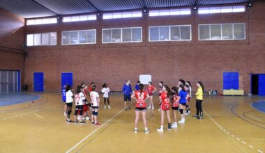 CLUB BALONMANO BURGOS CHICAS