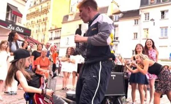 el flashmob de Bohemian Rhapsody con 30 músicos