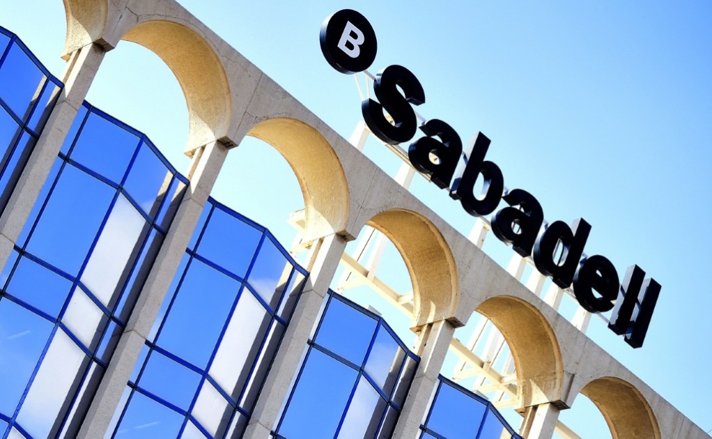 El consejo de administración del Sabadell rechaza la OPA del BBVA y recomienda no aceptarla