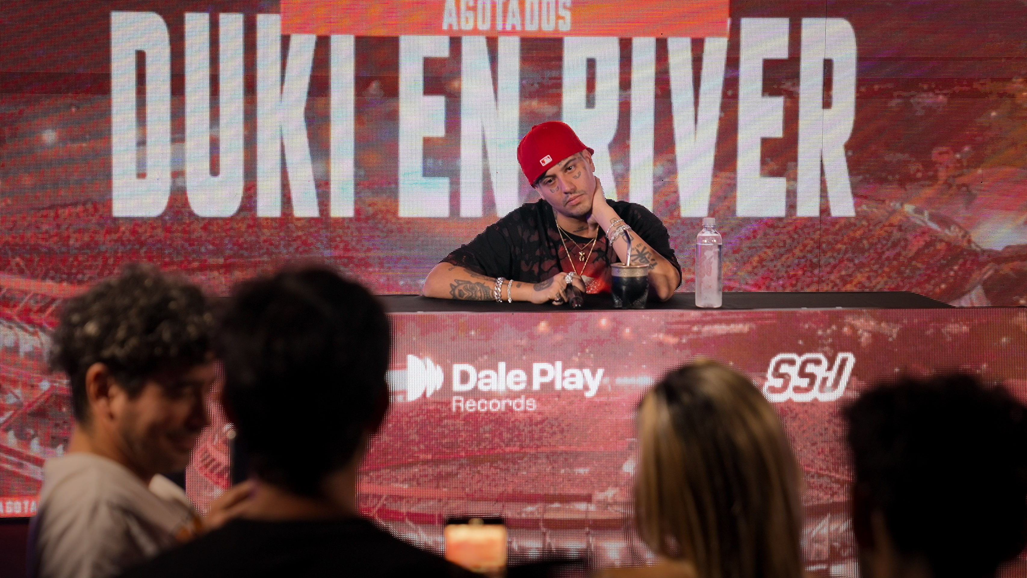 Duki estrena su documental en Netflix 'Rockstar: Duki, desde el fin del mundo'
