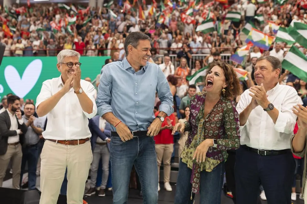 Sánchez apela a la 'táctica Pantoja' para esquivar la "campaña de deshumanización" del PP: "Dientes, que es lo que más les jode" - El Mundo