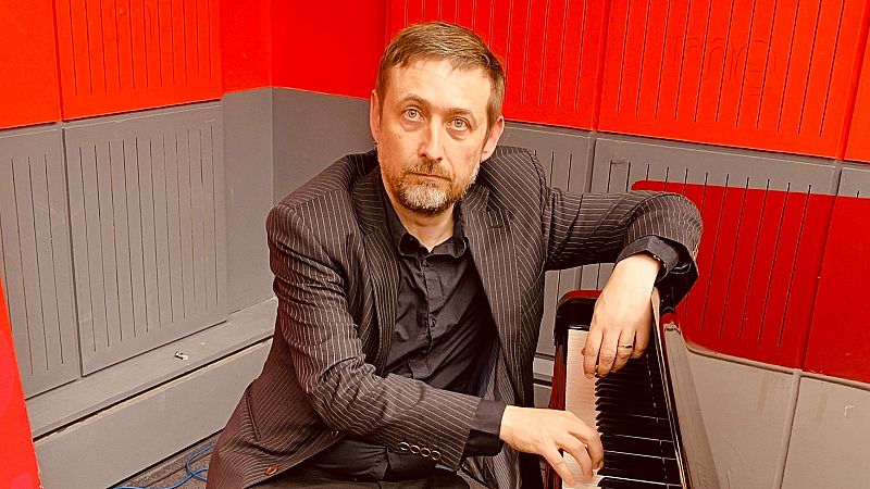 El típico programa - Neil Hannon, The Divine Comedy