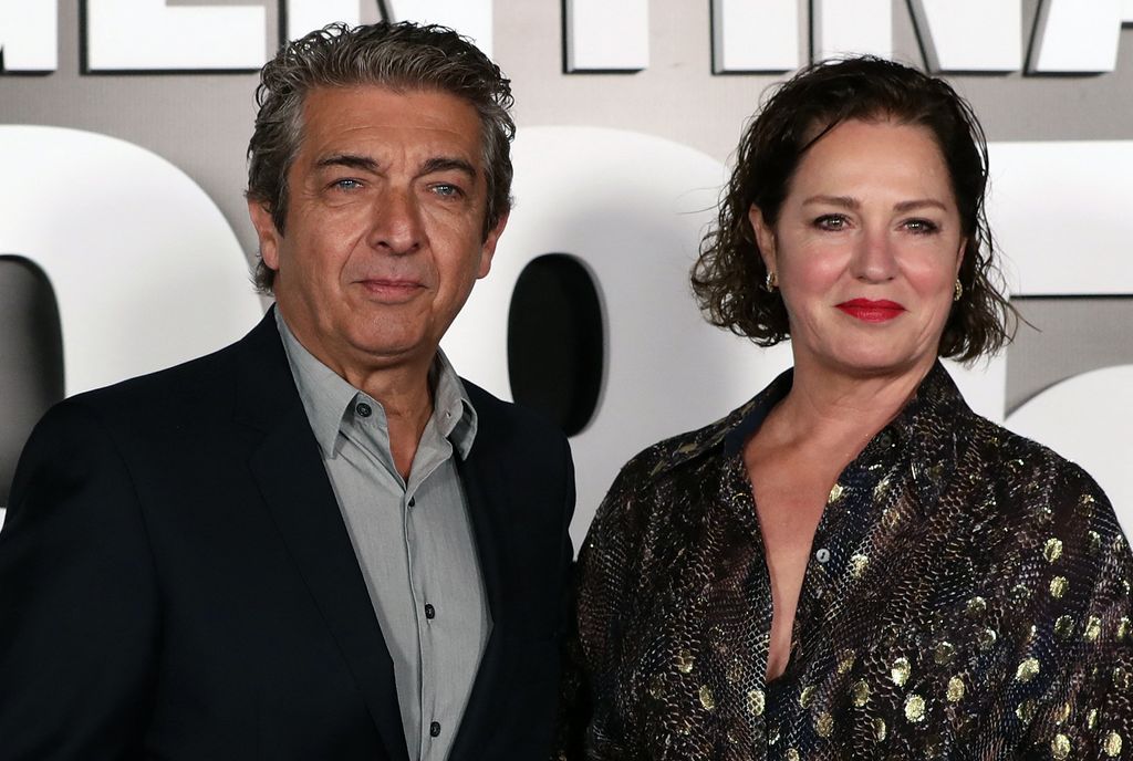 Argentine actor Ricardo Darin (L) and his wife Florencia Bas pose at the red carpet before the screening of the film 'Argentina, 1985', in Buenos Aires, on September 27, 2022. - The movie, premiered earlier this month at the Venice Film Festival, is about the 1985 trial that put the country's repressive military junta on the stand for the disappearances of tens of thousands of citizens during the 1976-1983 military dictatorship. (Photo by ALEJANDRO PAGNI / AFP) (Photo by ALEJANDRO PAGNI/AFP via Getty Images)