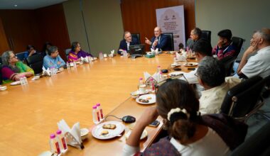 Carnero explica al colectivo de empresarios de Ahmedabad las oportunidades de negocio, de inversión e innovación urbana en Valladolid