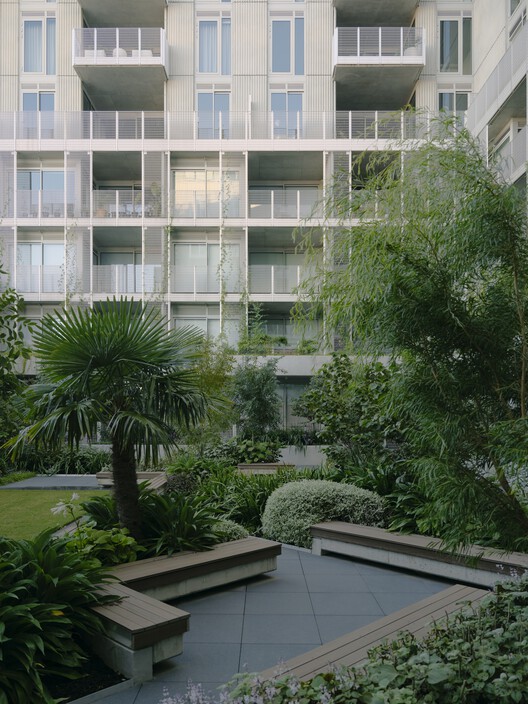 Complejo residencial Brunswick Yard / Carr - Fotografía exterior, Balcón, Jardín, Patio interior