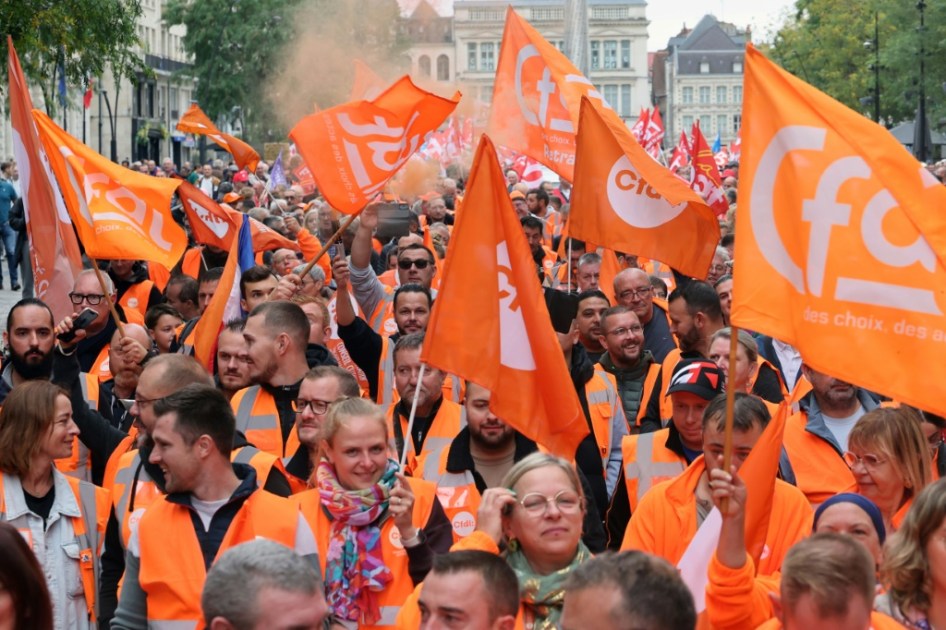 Francia vive una nueva jornada de protestas contra la política fiscal del gobierno