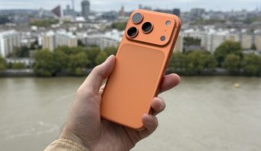 lo primero, un 'sí' rotundo al color naranja. Lo segundo, Apple viene pisando fuerte