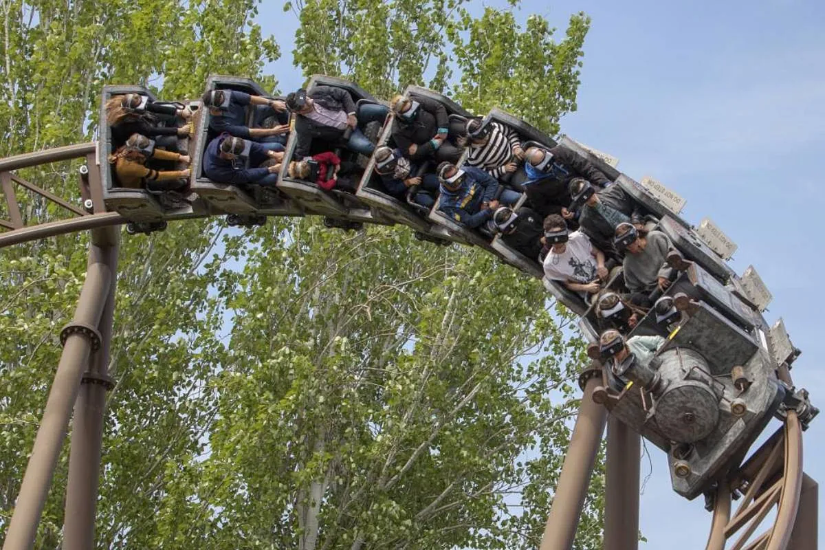 Muere un hombre de 30 años tras quedar inconsciente en una montaña rusa del parque temático de Universal Studios - El Mundo