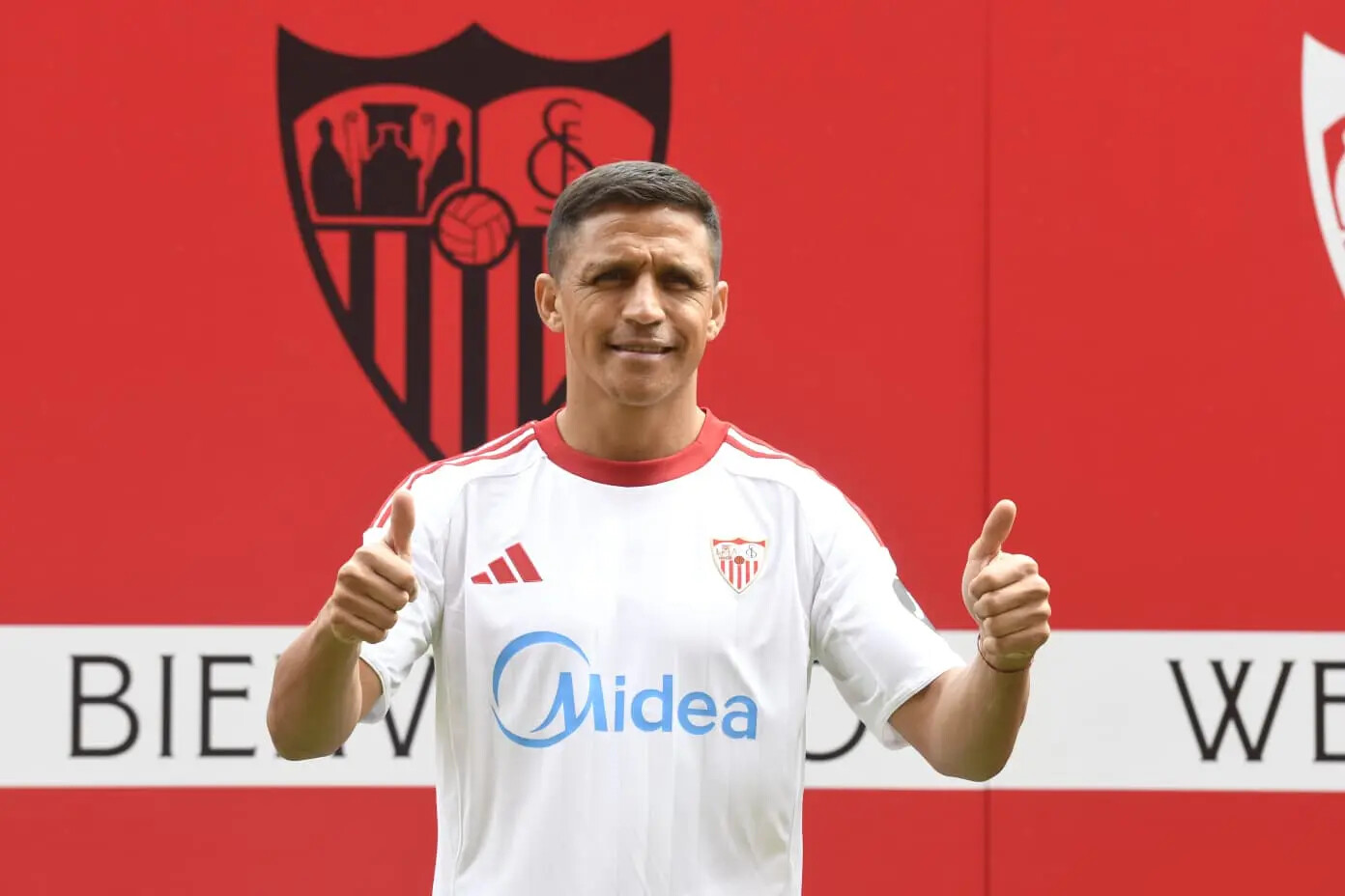 El Sevilla alcanza 22,1 millones de límite salarial en LaLiga, el más bajo de Primera