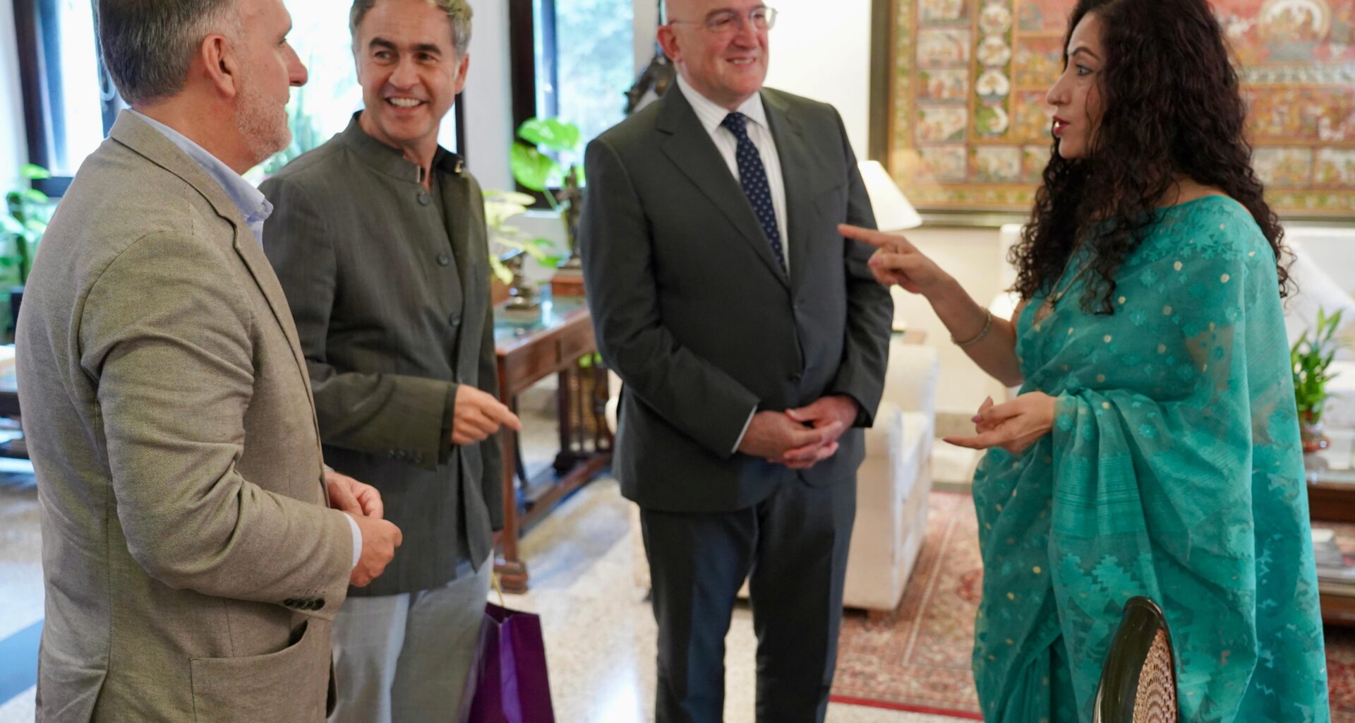 Valladolid hace de puente entre España e India para estrechar lazos culturales y educativos
