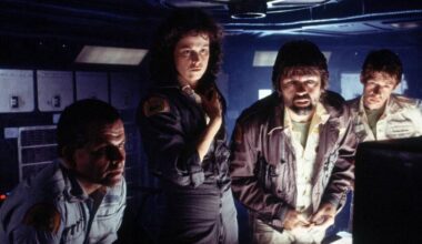 Esta escena de 'Alien' cambia por completo de significado cuando sabes el final. Un simple gesto que oculta a plena vista el mayor giro de la película