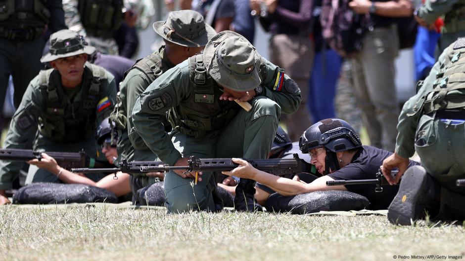 Venezuela entrena a civiles ante eventual ataque de EE.UU. – DW – 20/09/2025