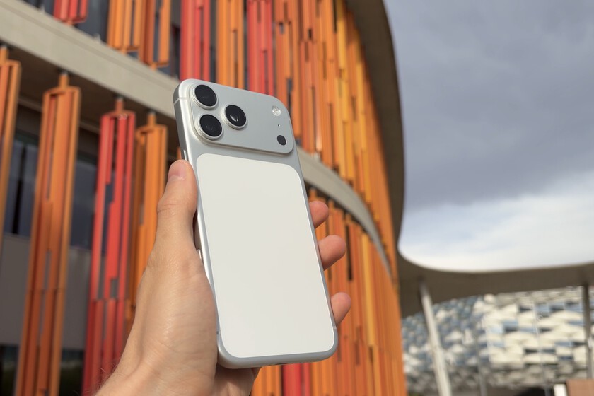 He puesto a prueba el zoom del iPhone 17 Pro. La sensación no es la de hacer una foto, es la de tener superpoderes