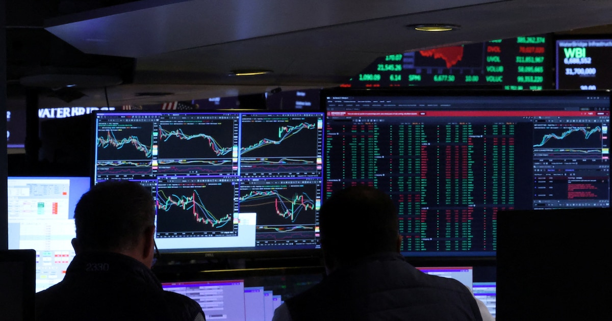 Los bonos argentinos suben hasta 12%, el riesgo país baja 300 puntos y se disparan las acciones en Wall Street