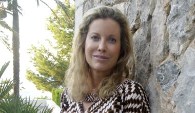 La boda en Gibraltar de Diandra Luker, primera mujer de Michael Douglas, con un conde británico hermanastro de Lady Di - El Mundo