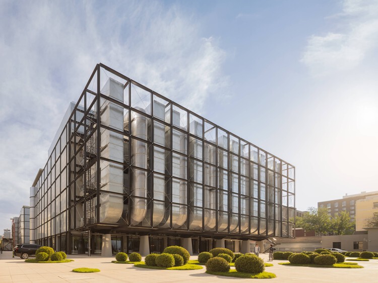 Centro de Economía Digital de Beijing  SPARK 761 / llLab. - Fotografía exterior, Vidrio