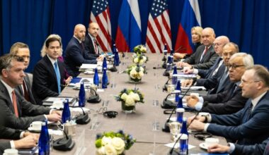 Trump está "cada vez más impaciente" con Rusia por Ucrania, dice vicepresidente de EEUU