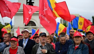 Los moldavos, divididos entre la UE y Rusia, comienzan a votar en tensas elecciones