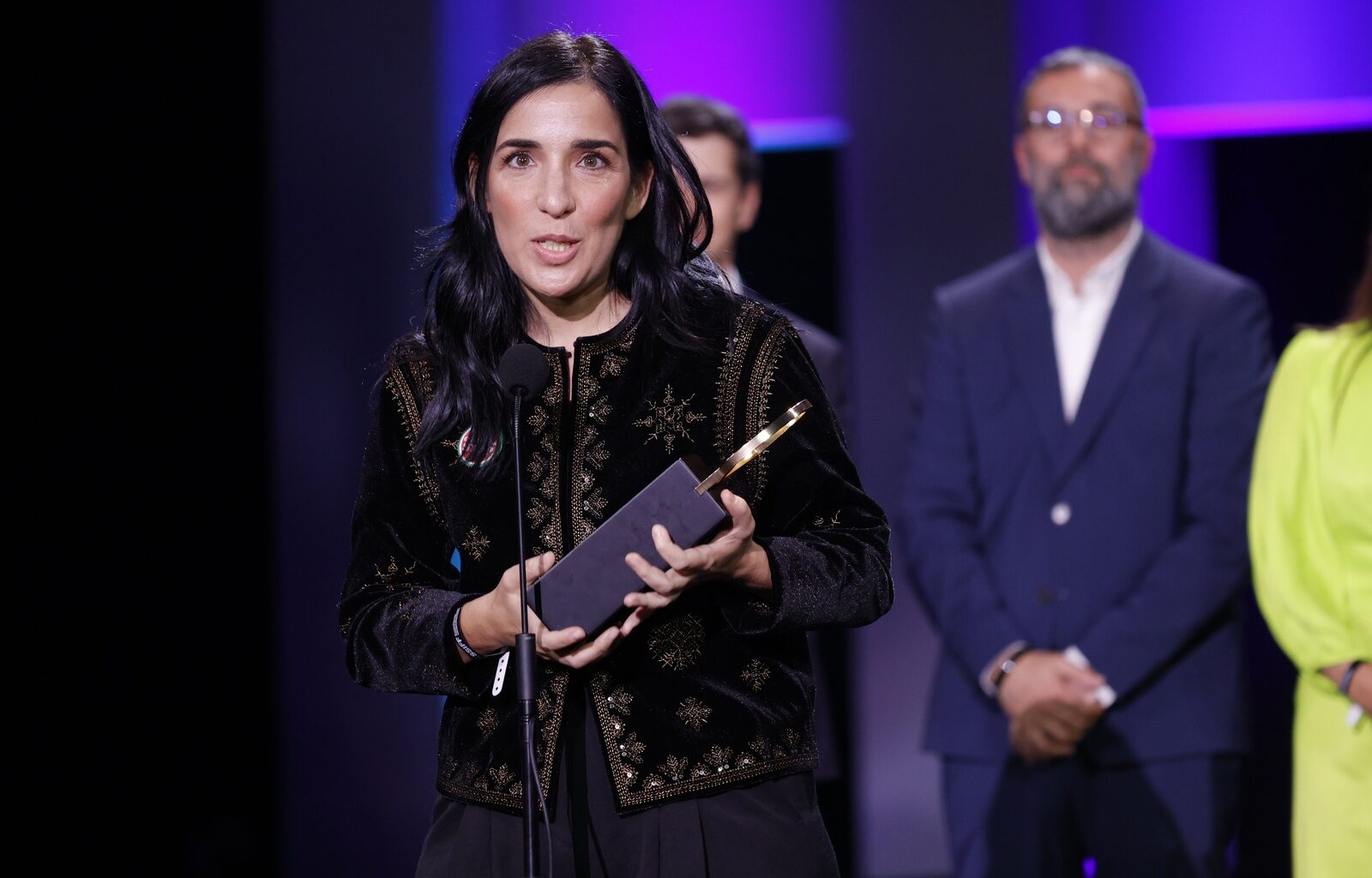 Zinemaldia consagra a Ruiz de Azúa con la Concha de Oro y premia la interpretación de Soroiz | Cultura