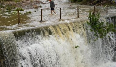 Última hora sobre las lluvias en España, en directo | El temporal descarga en Gandía y marca récord de lluvia con 357 litros en 12 horas