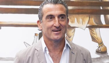 Luis Zahera: el amigo de Feijóo, aunque no le vota, que colgó abrigos en Nueva York antes de triunfar como actor - El Mundo