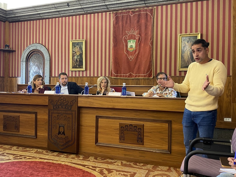 El hostelero reafirma presiones del exasesor del PP para no participar en la feria de gastronetas