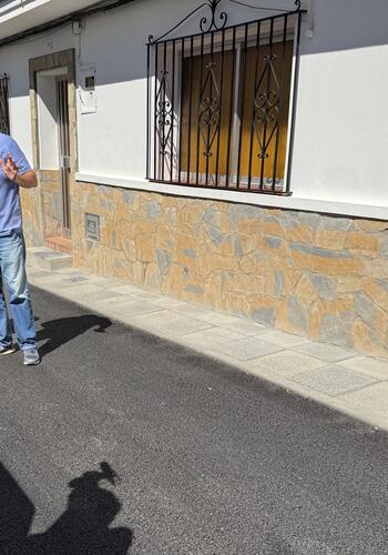 Remodelan la calle Los Limones de San Enrique