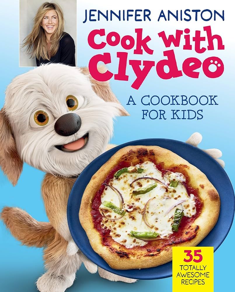 En 'Cocina con Clydeo', Aniston recopila 35 recetas que son perfectas para cocinar con niños.