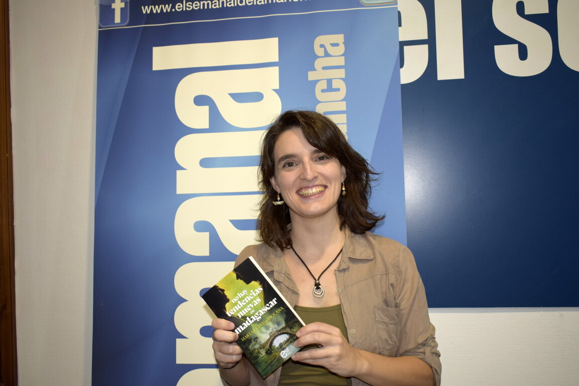 Marta Cerviño publica “No hay tendencias nuevas en Madagascar”, su segundo libro
