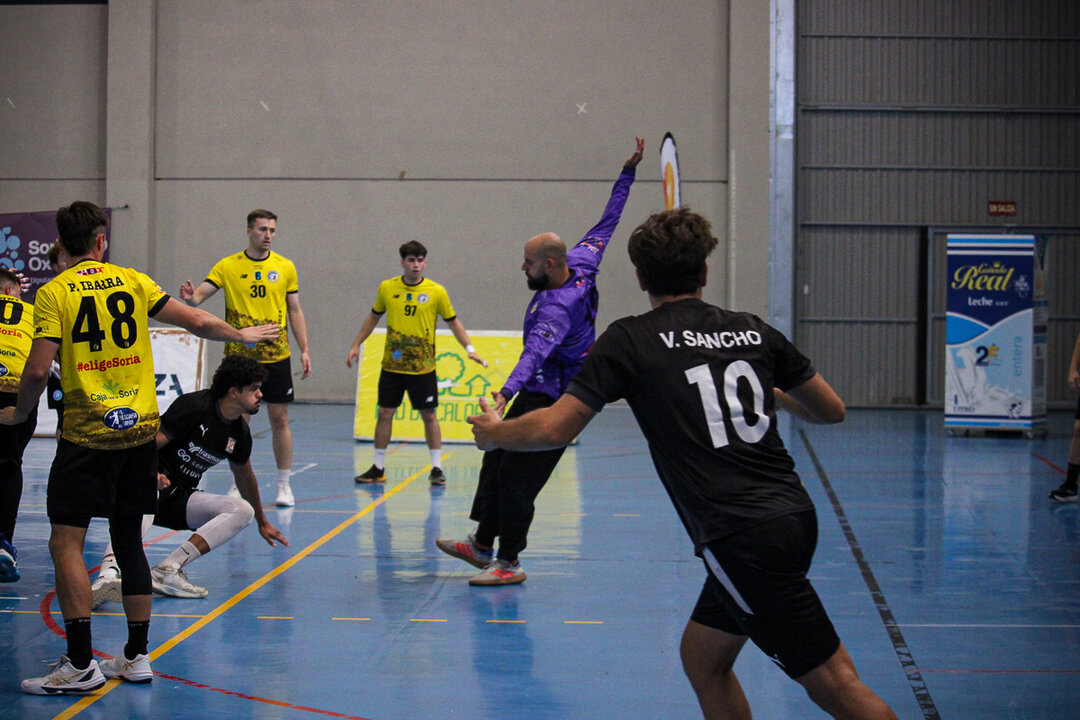 El Balonmano Soria arranca con derrota ante Ibiza su andadura en Plata