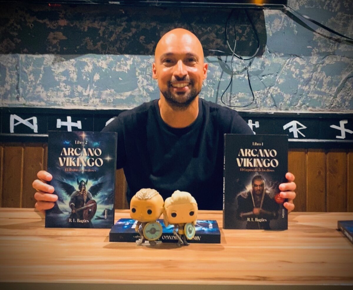 Rubén Lázaro Bagües, el escritor zaragozano que conquista la fantasía con Arcano Vikingo