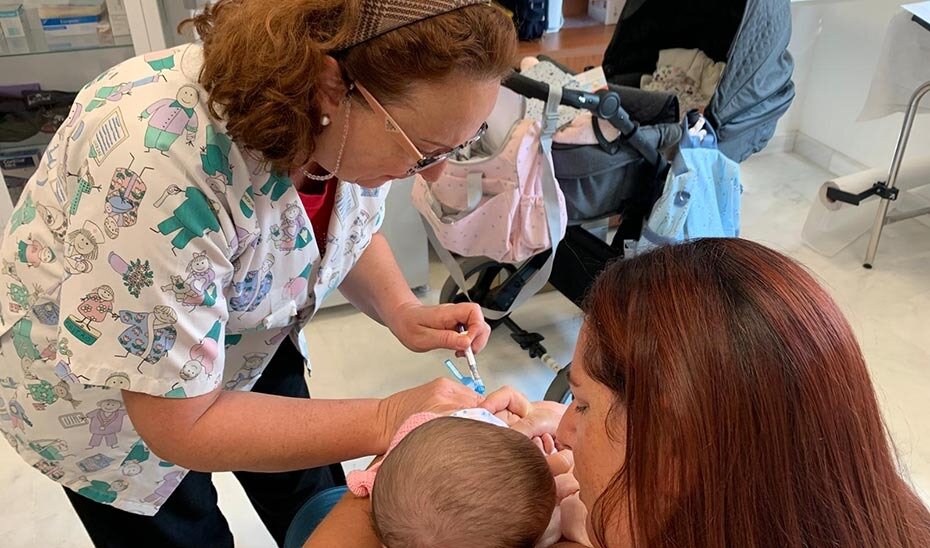 Salud inicia la campaña de inmunización frente a la bronquiolitis en bebés