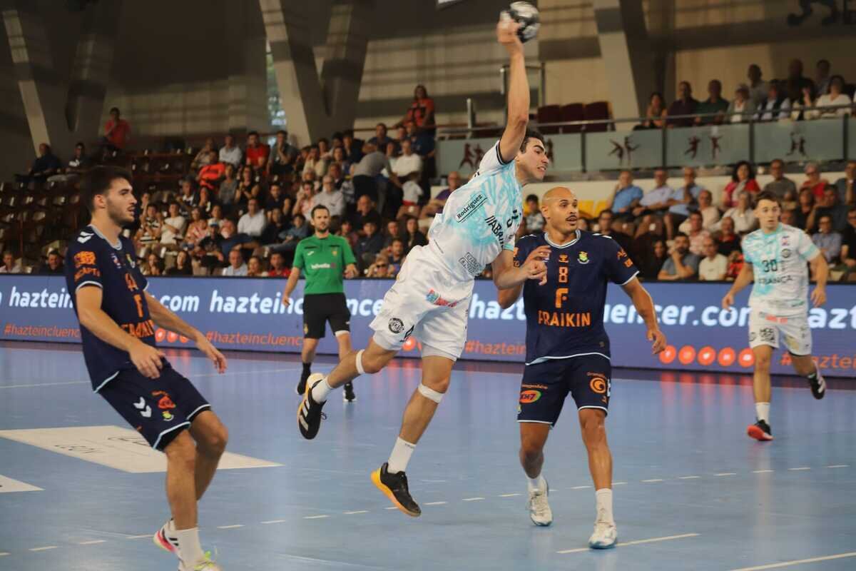 El Granollers impone su ritmo y frena la remontada del Ademar (36-39)