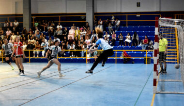 El Balonmano Estudiantes arranca el curso con un gran triunfo ante Roquetas