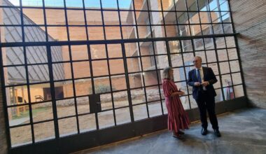 El delegado de Gobierno en Extremadura, José Luis Quintana, visitando las obras del Museo Nacional de Arte Romano de Mérida.