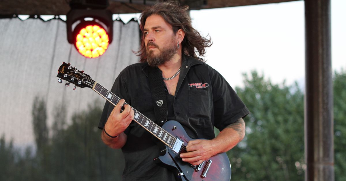 La banda salmantina TBMC hace un repaso de los grandes himnos del rock con motivo de las Ferias y Fiestas