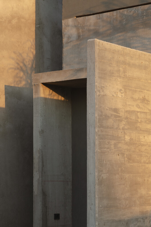 Casa Ringo / UNO MÁS UNO Arquitectos - Imagen 16 de 29