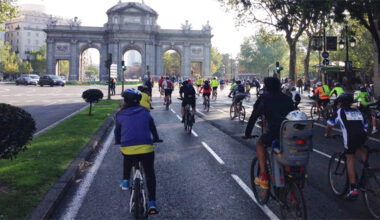 Madrid celebra la Semana de la Movilidad este sábado con una ruta ciclista por el centro y premios en BiciMAD
