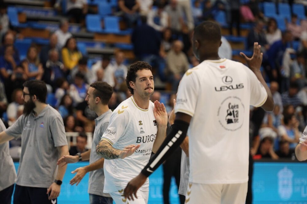 El San Pablo Burgos cae ante el Breogán en su último amistoso (94-87)