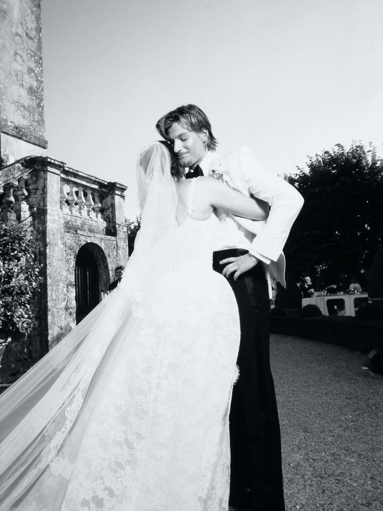 La joven pareja celebró un año de casados el pasado 21 de septiembre